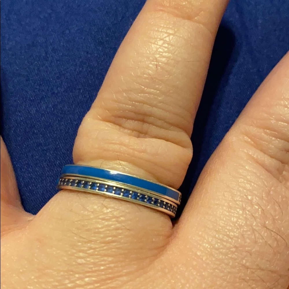 Pandora radiant hearts ring